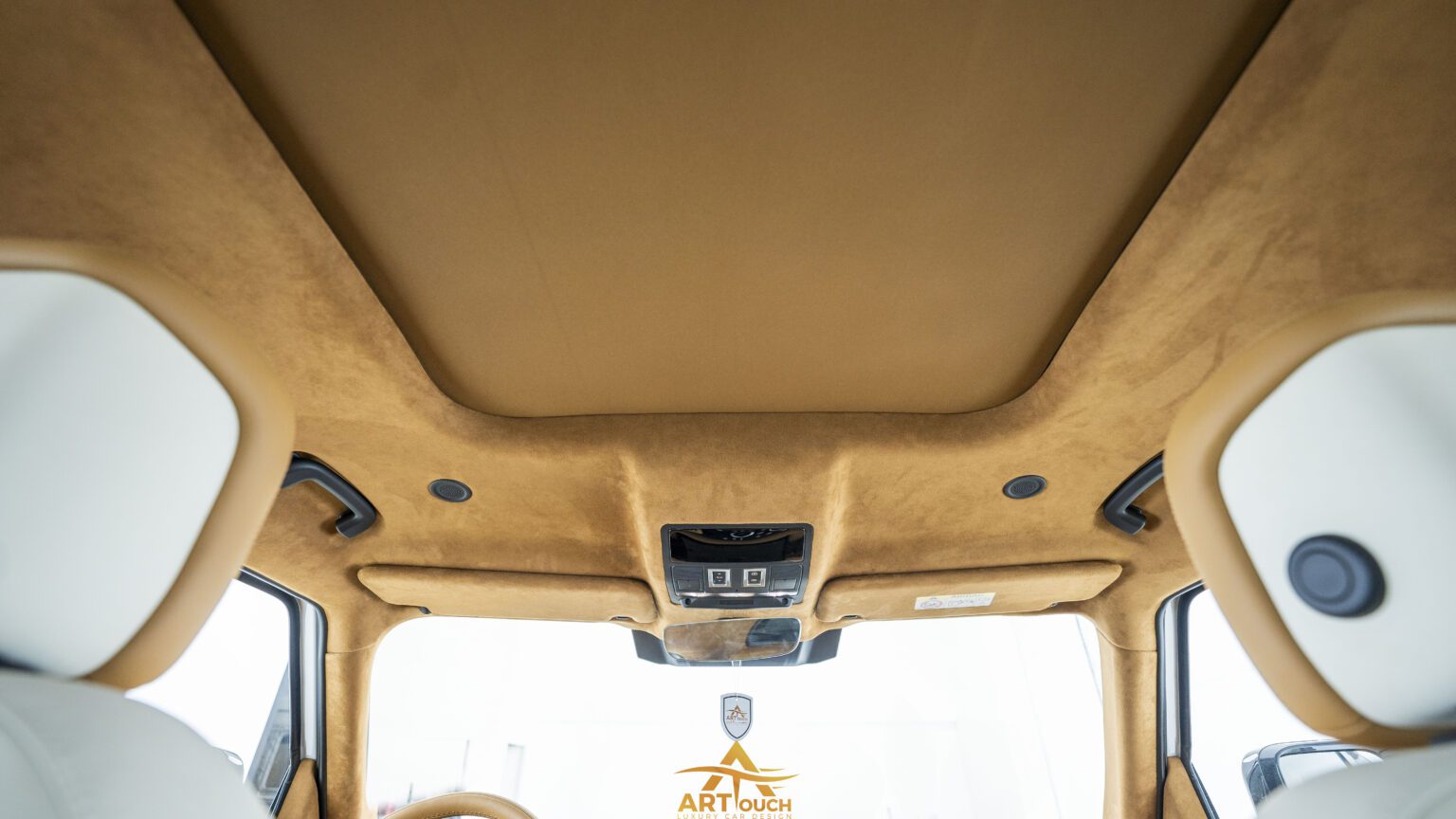 Land Rover Defender Customize interior Saffron Leather