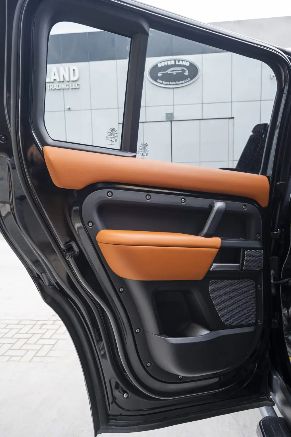 Land-Rover-Defender-interior-upholstery-Black