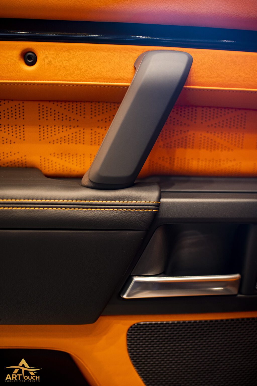 Land-Rover-Defender-interior-upholstery-Orange