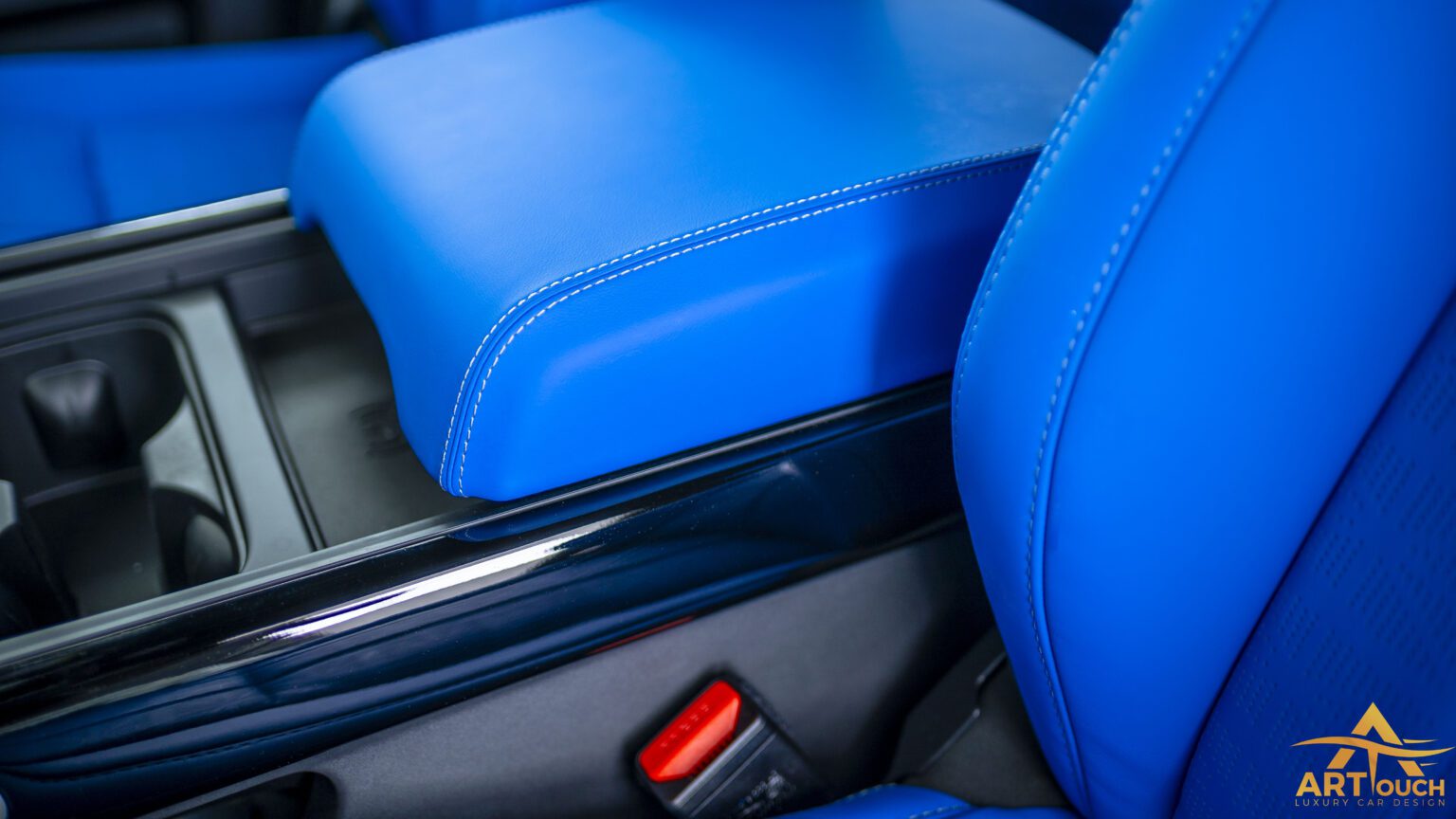 Land-Rover-Defender-interior-upholstery-Blue