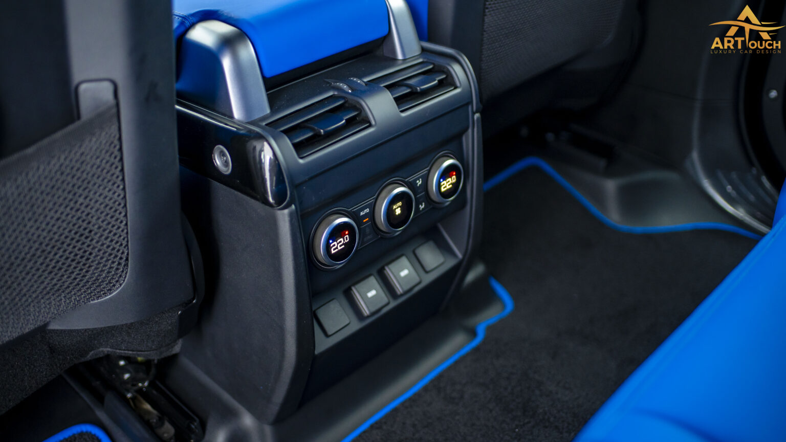 Land-Rover-Defender-interior-upholstery-Blue